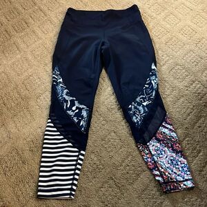 Athleta Mix Print 7/8 Leggings – Size Small